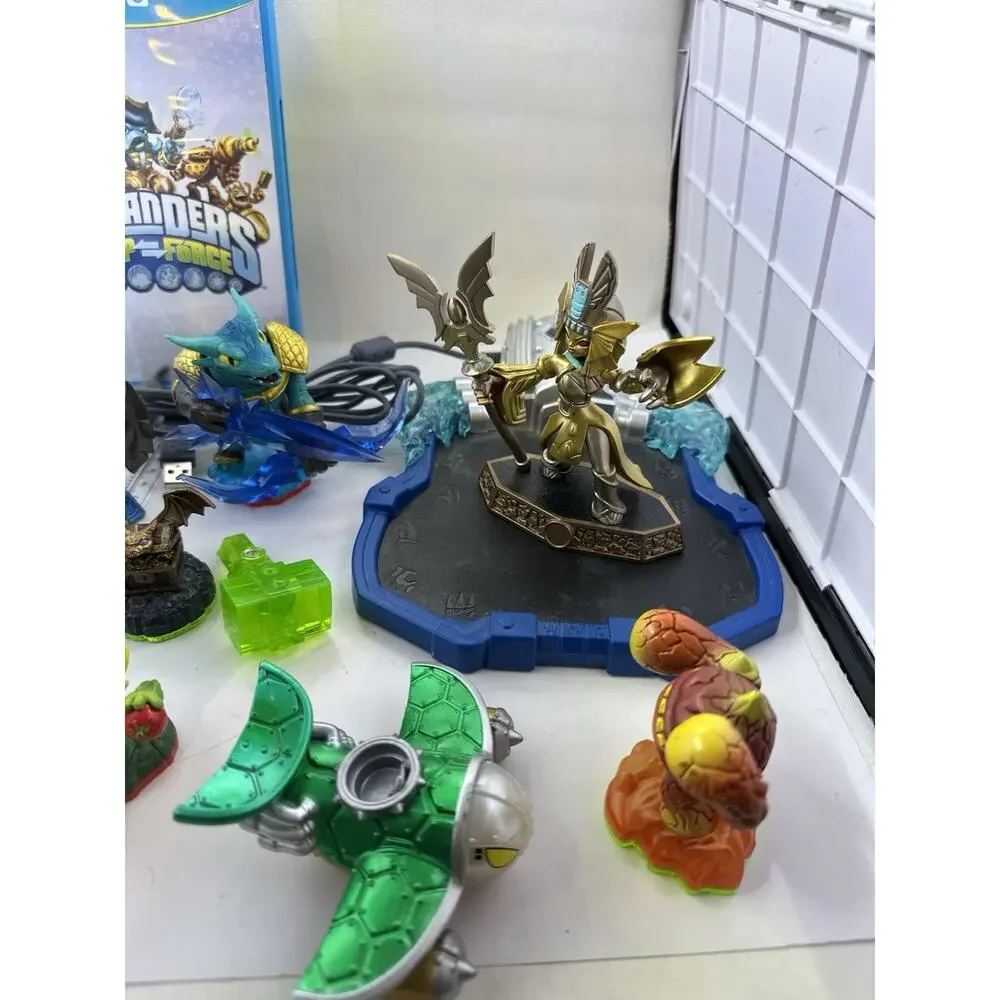Skylanders Swap Force Wii U Mix lot Game w Portal and Figures